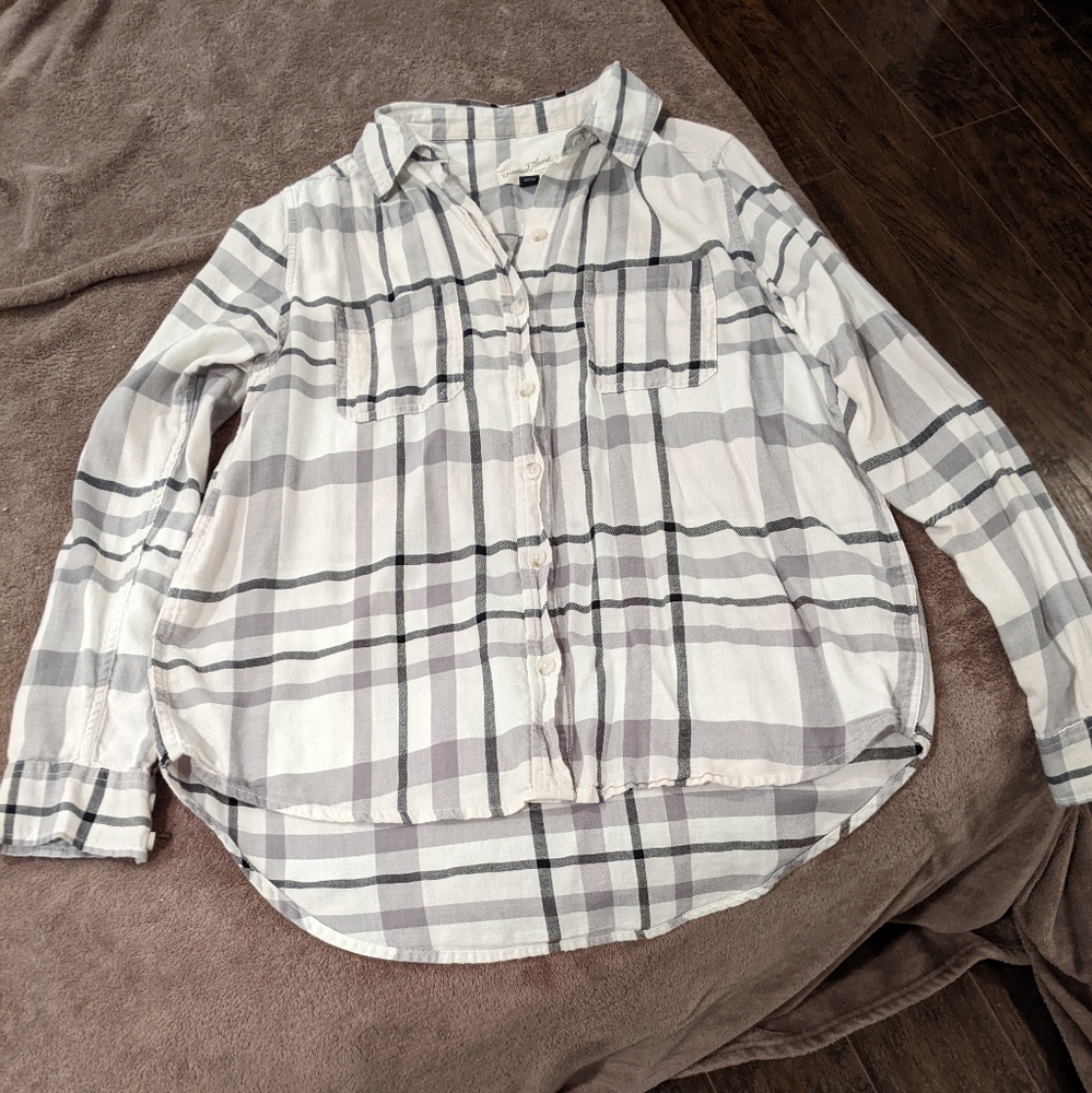 GUC super soft Universal Threads plaid button up